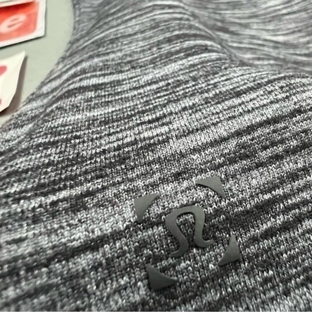 Lululemon Heavy Tee - Picture 3 of 5